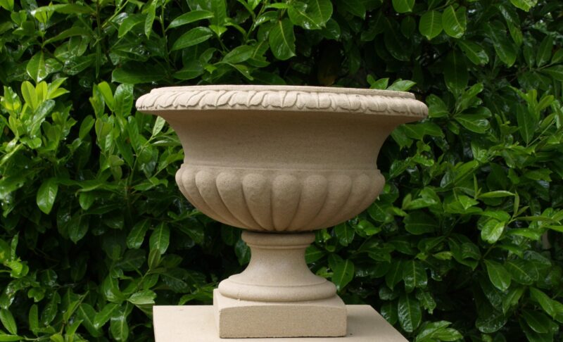 Cast stone urn planter Hampton