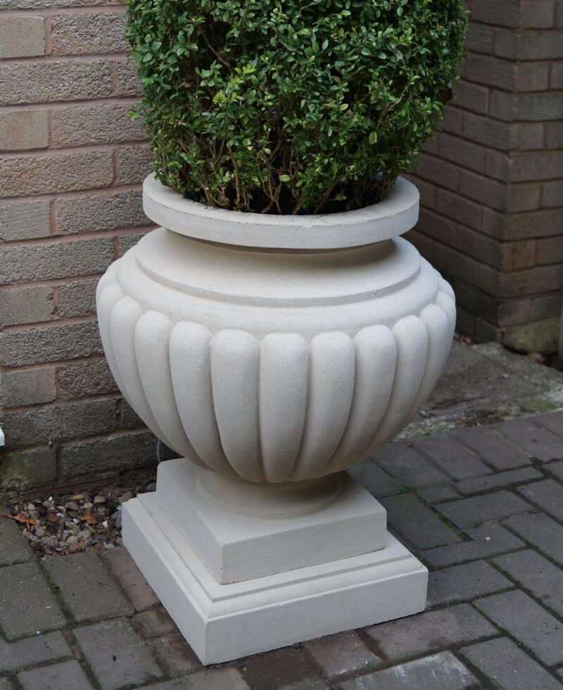 Cast stone urn planter Large Retford
