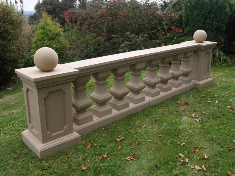 640mm cast stone balustrade